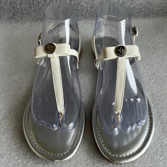 BCBG Women's White Between Toes Sandals with Bow Size 7.5 B - Picture 1 of 10